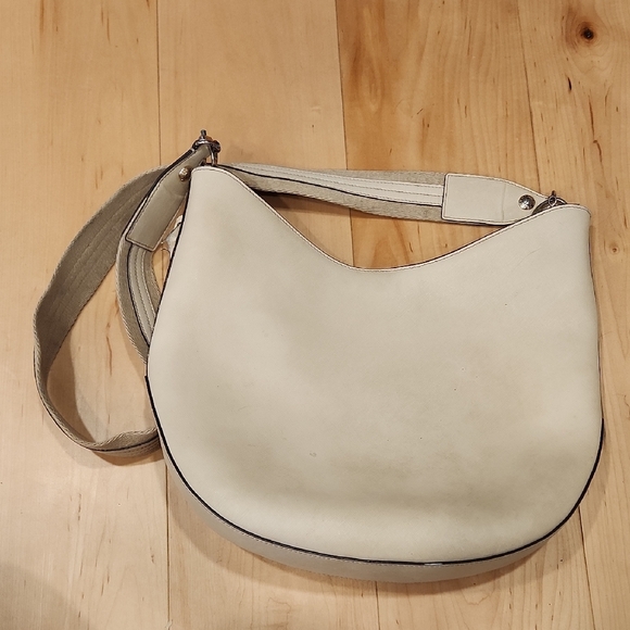 henri bendel Handbags - Henri Bendel Cross Body Bag